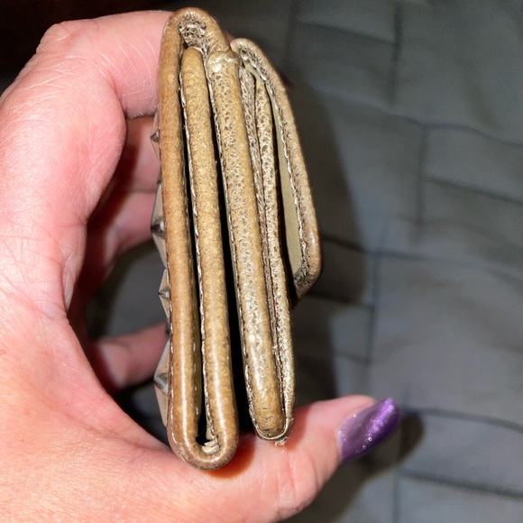 Jimmy Choo wallet. Only used 2x. No call outs - Picture 4 of 10